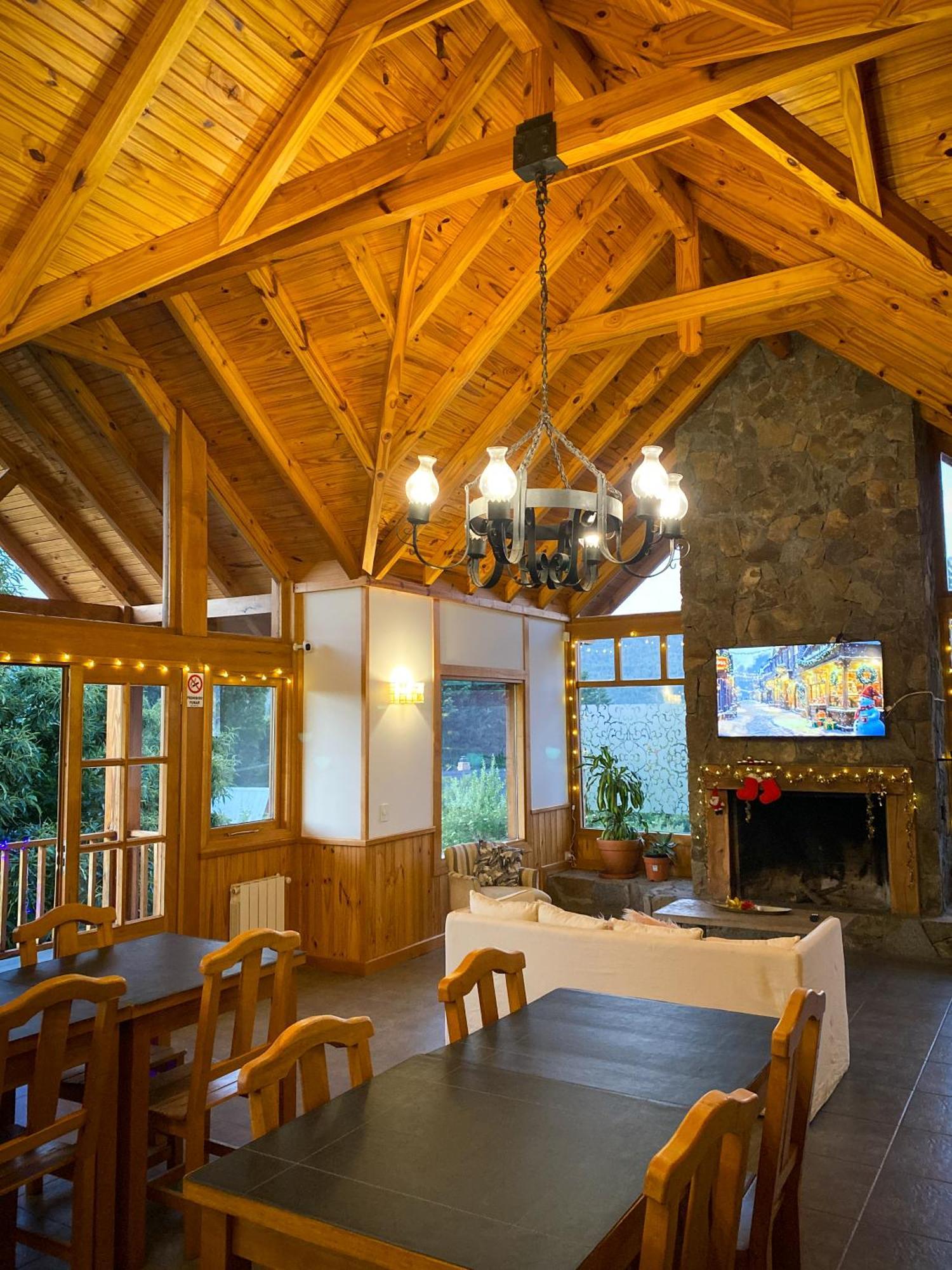 Hostería Bärenhaus San Martin de los Andes Ngoại thất bức ảnh